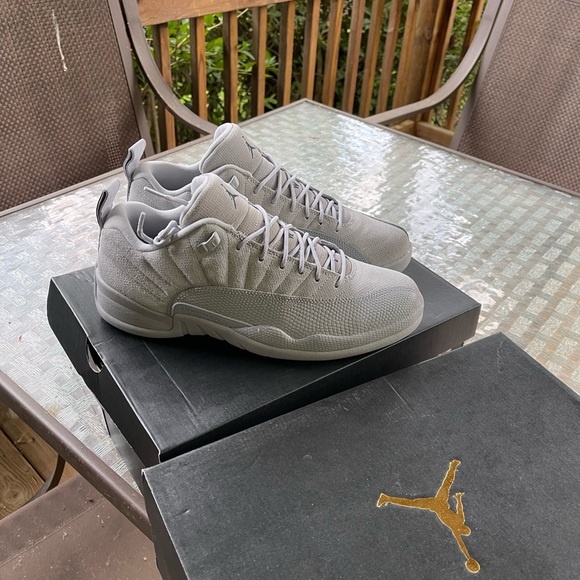 Jordan low 12s Grays and Playoffs! - Picture 4 of 8